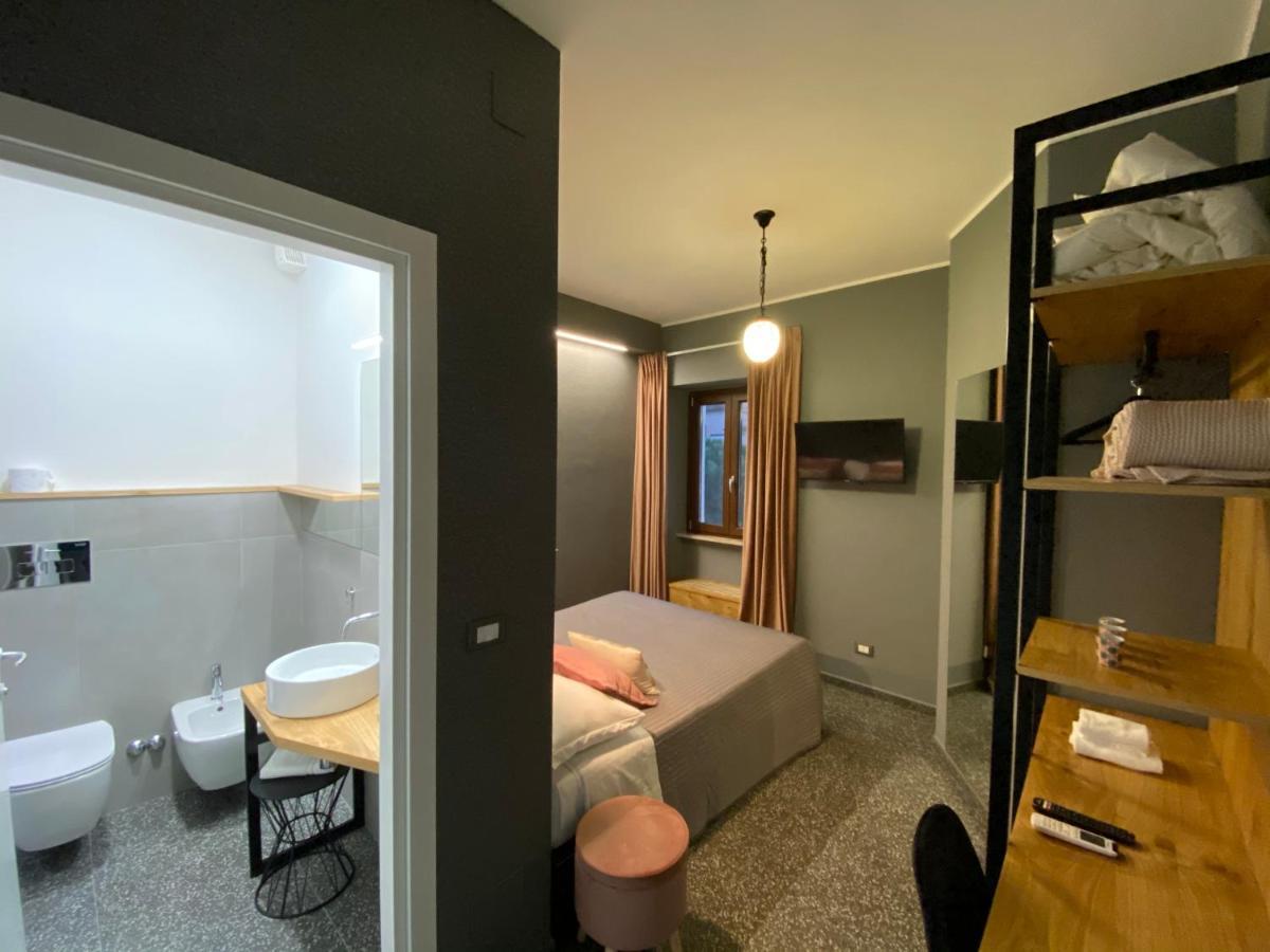 La Taverna Antica Rooms Пескара Екстериор снимка