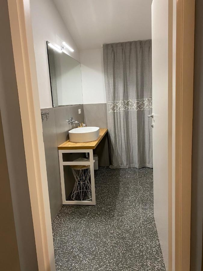 La Taverna Antica Rooms Пескара Екстериор снимка